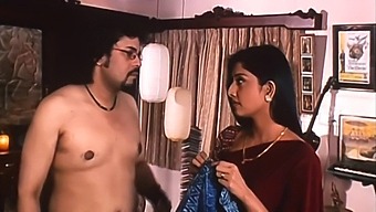 18-Year-Old Indian Girl Gets Naughty On Web Series